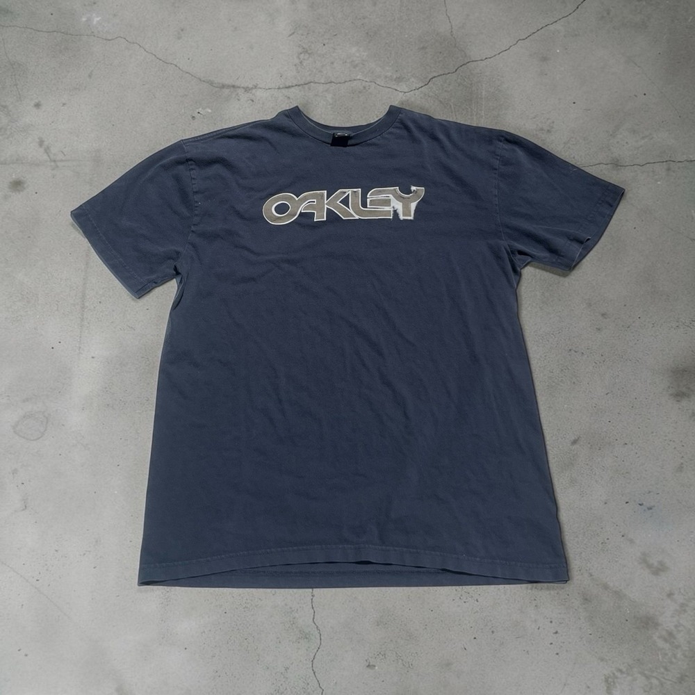 Vintage Oakley Spell Out T Shirt Size Extra Large